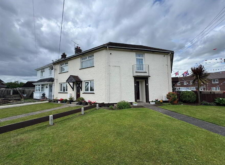 3d Ardfarn Close, Rathcoole, Newtownabbey, BT37 9AN photo