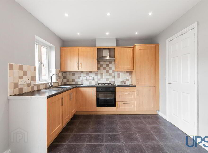 10 St. Annes Road, Blacks Road, Belfast, BT10 0PQ
