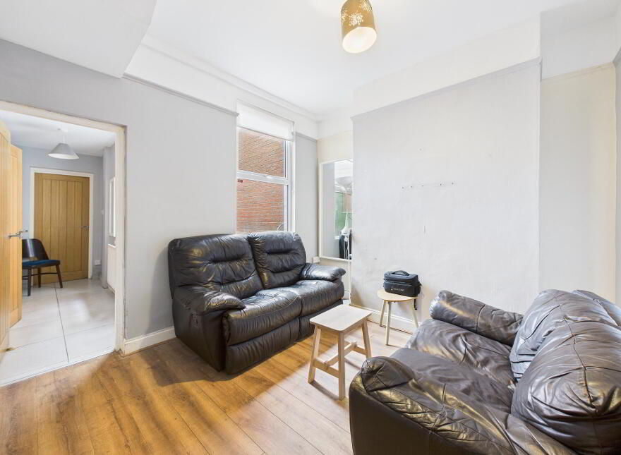 16 Stranmillis Gardens, Belfast, BT9 5AS