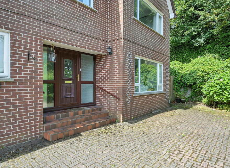 1 Piney Lane, Malone Road, Belfast, BT9 5QS