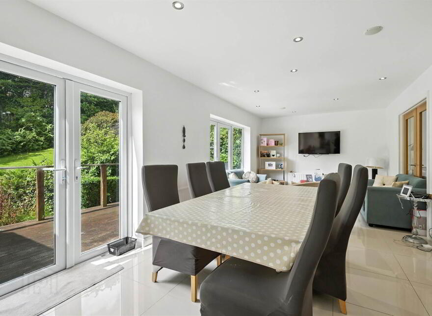 1 Piney Lane, Malone Road, Belfast, BT9 5QS
