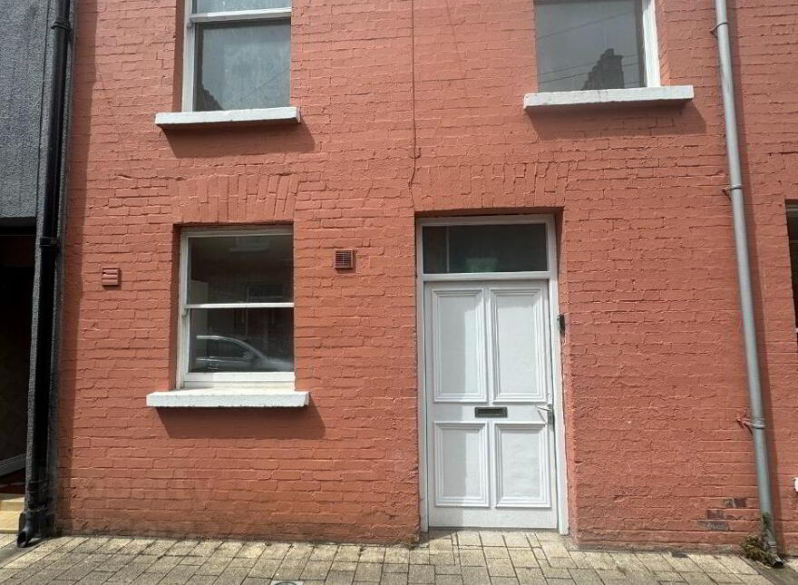 24 Chamberlain Street, Derry, BT48 6LR photo