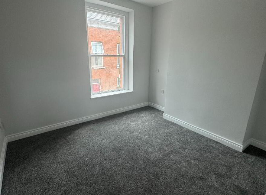 STUDENT ACCOMMODATION, 24 Chamberlain Street, Derry, BT48 6LR