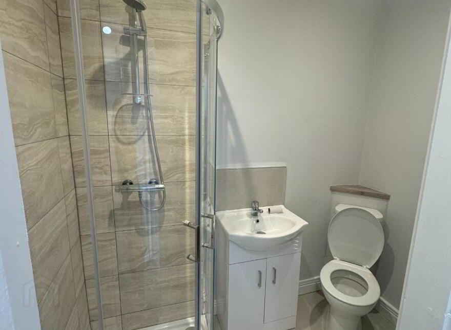STUDENT ACCOMMODATION, 24 Chamberlain Street, Derry, BT48 6LR