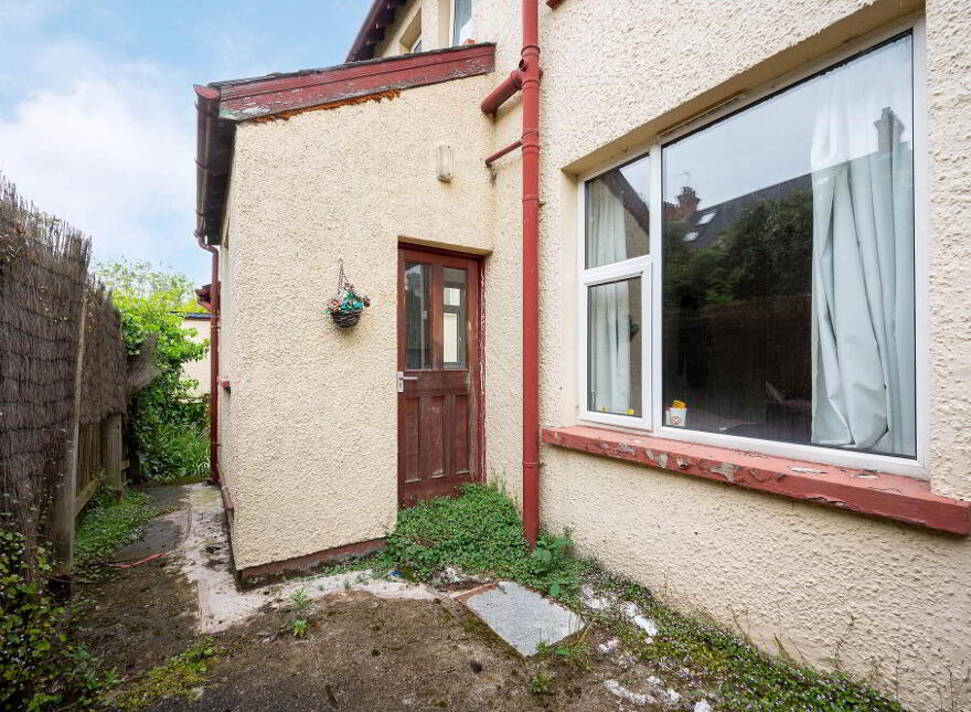60 Wellesley Avenue, Belfast, BT9 6DH