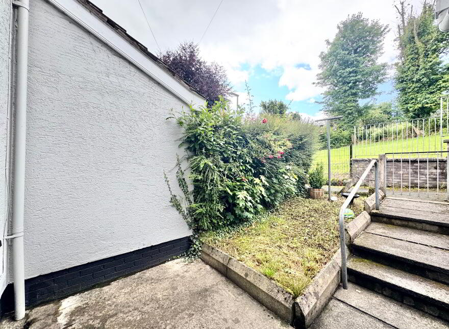 20 Cairn Park, Gortin, Omagh, BT79 8NB