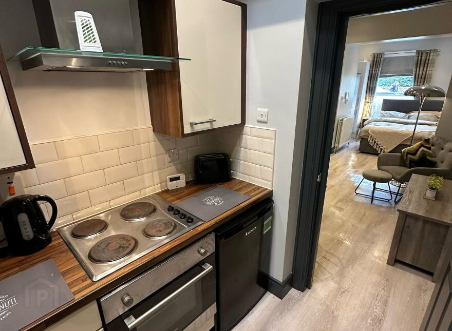 Unit 1, 34 Lisburn Road, Belfast, BT9 6AA