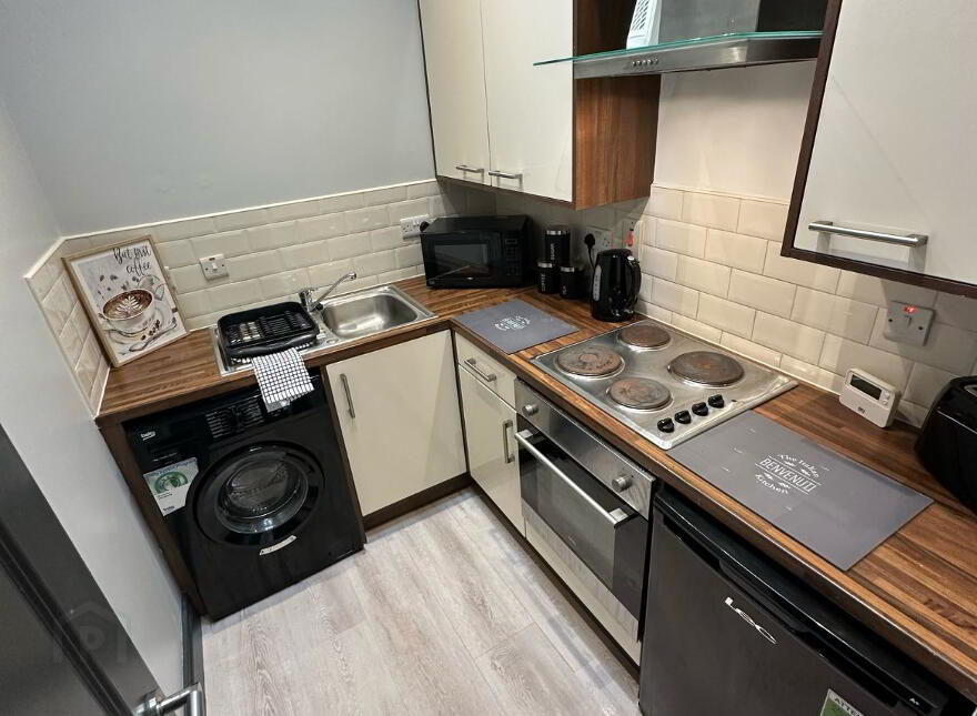 Unit 1, 34 Lisburn Road, Belfast, BT9 6AA
