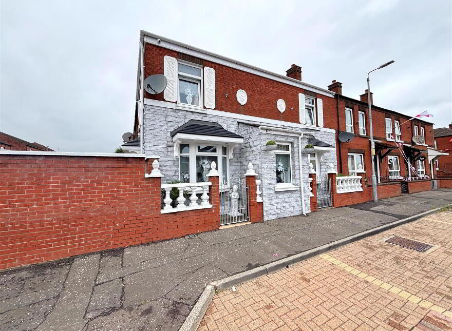 262 Crimea Street, Belfast, BT13 1LX photo