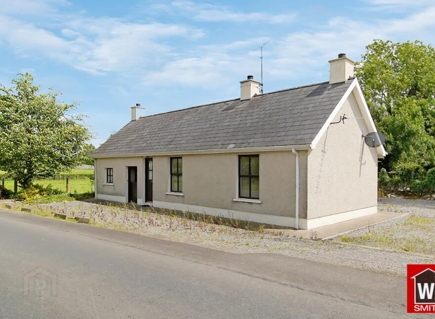 8 Mournebeg Road, Castlederg, BT81 7XS