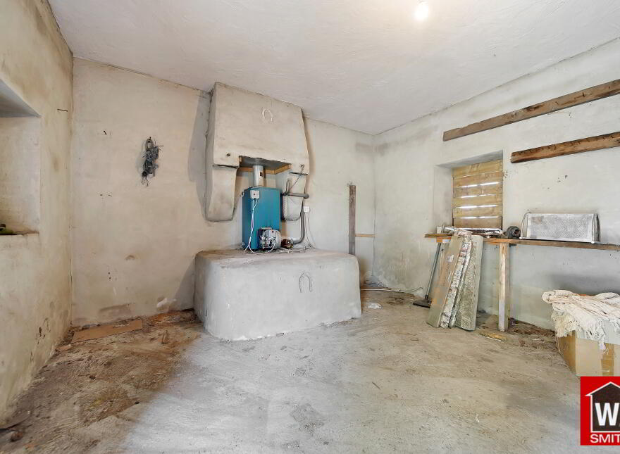 8 Mournebeg Road, Castlederg, BT81 7XS