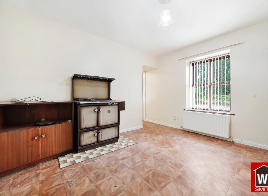 8 Mournebeg Road, Castlederg, BT81 7XS