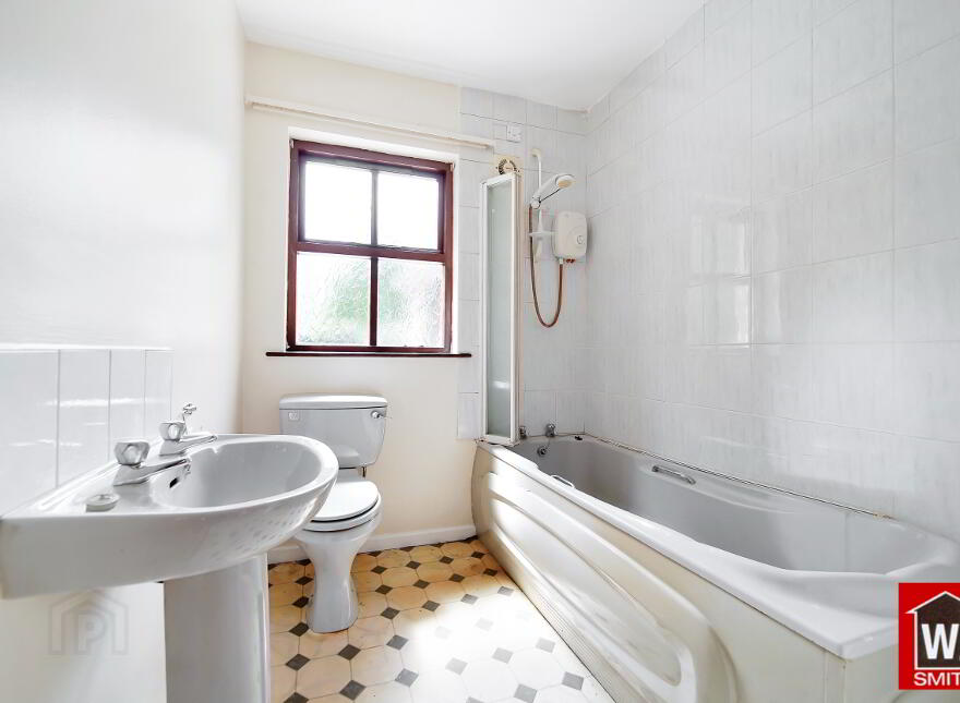 8 Mournebeg Road, Castlederg, BT81 7XS