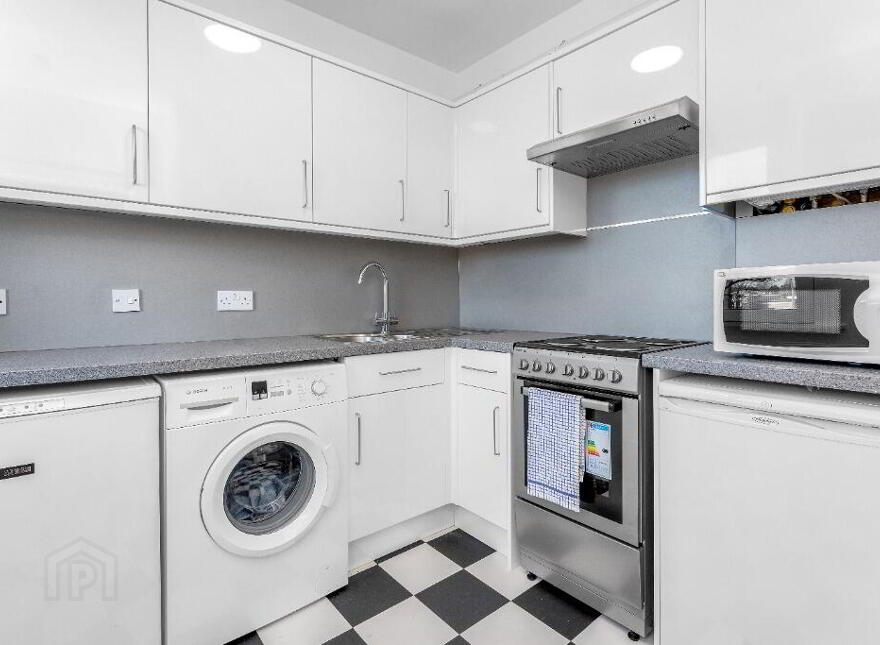 142 Granton Road, Granton, Edinburgh, EH5 3RF