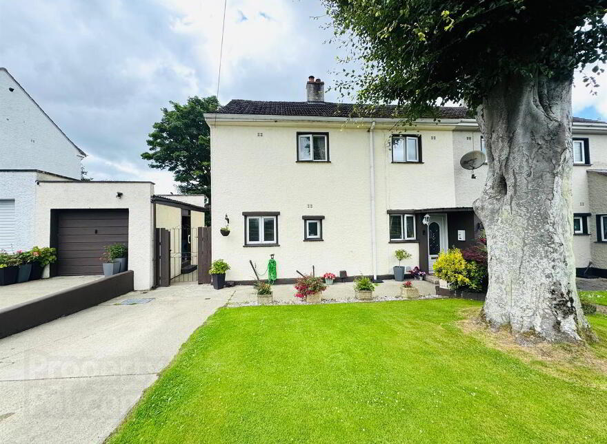 20 Ebrington Park, Limavady Road, L'Derry, BT47 6JE photo