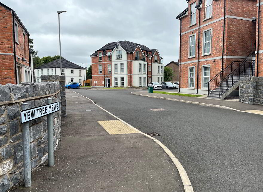 10 Walled Garden, Yew Tree Mews, Dunmurry, BT17 9FU photo