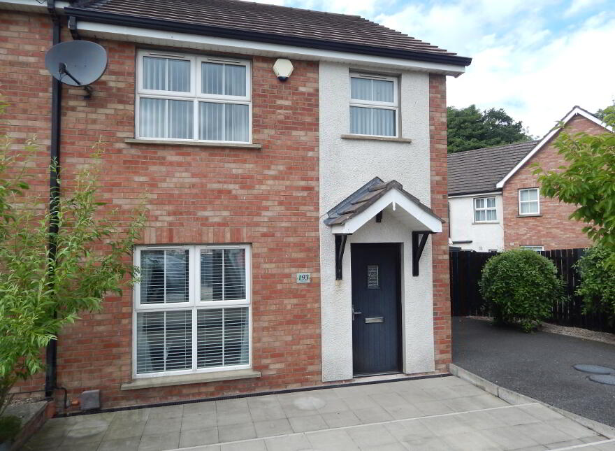 193 Bush Manor, Antrim, BT41 2UR photo
