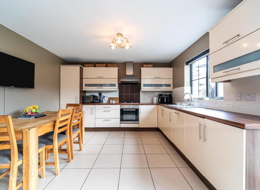 29 Lady Wallace Crescent, Lisburn, BT28 3GP