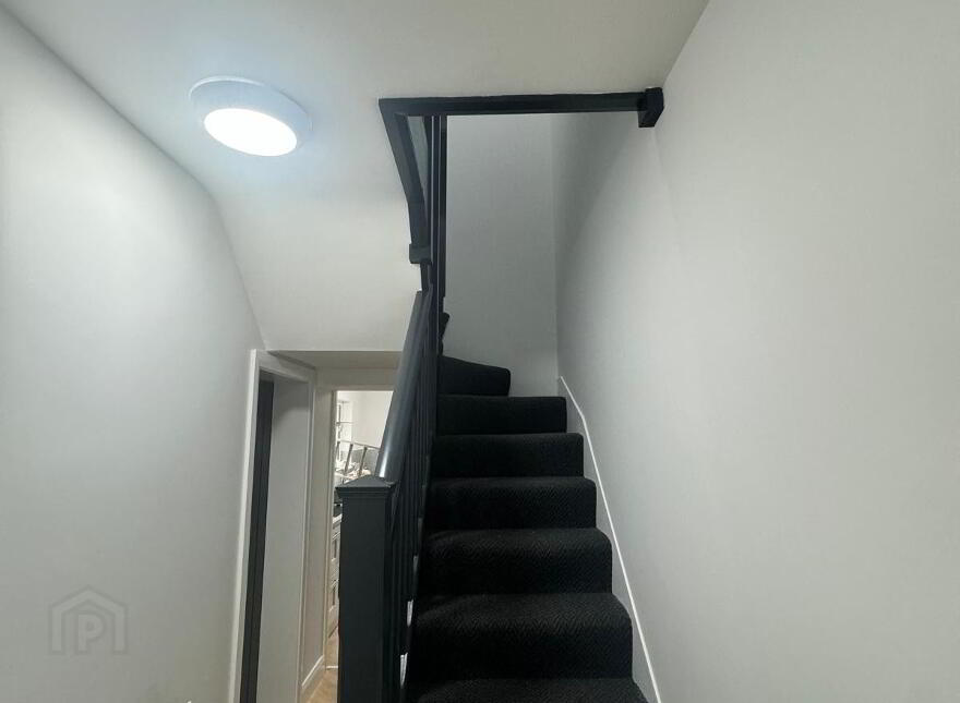 STUDENT ACCOMDATION, 79 Creggan Road, Derry, BT48 9DA