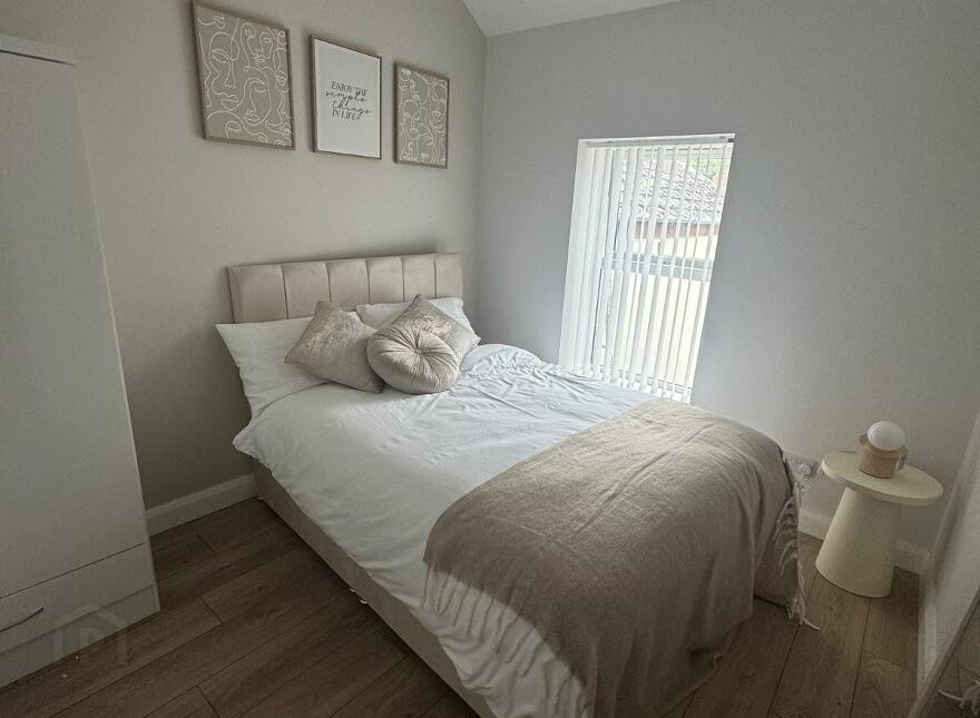 STUDENT ACCOMDATION, 79 Creggan Road, Derry, BT48 9DA