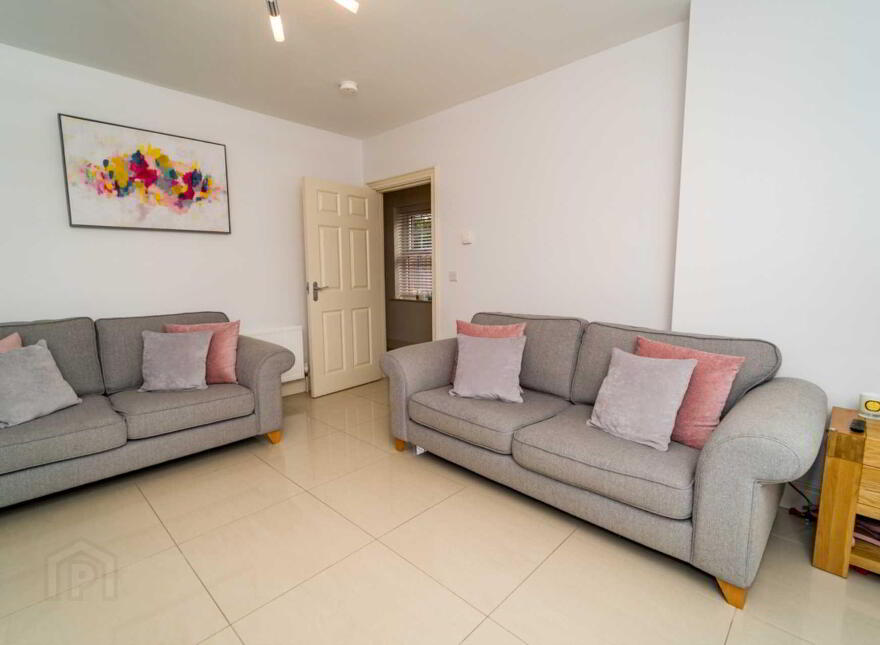 11 Meadow Green, Magheralave Meadows, Lisburn, BT28 3PB