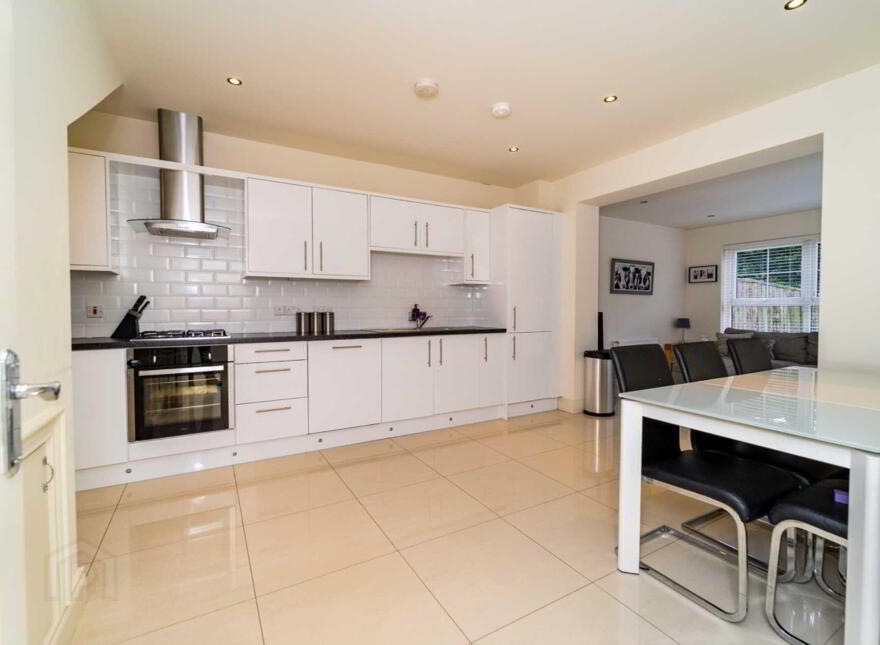 11 Meadow Green, Magheralave Meadows, Lisburn, BT28 3PB