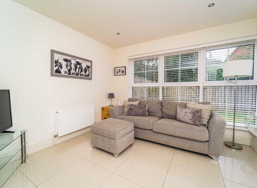 11 Meadow Green, Magheralave Meadows, Lisburn, BT28 3PB