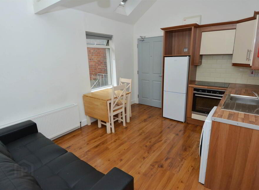 3, 65 Ulsterville Avenue, Belfast, BT9 7AT