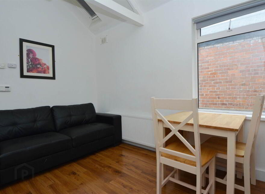 3, 65 Ulsterville Avenue, Belfast, BT9 7AT
