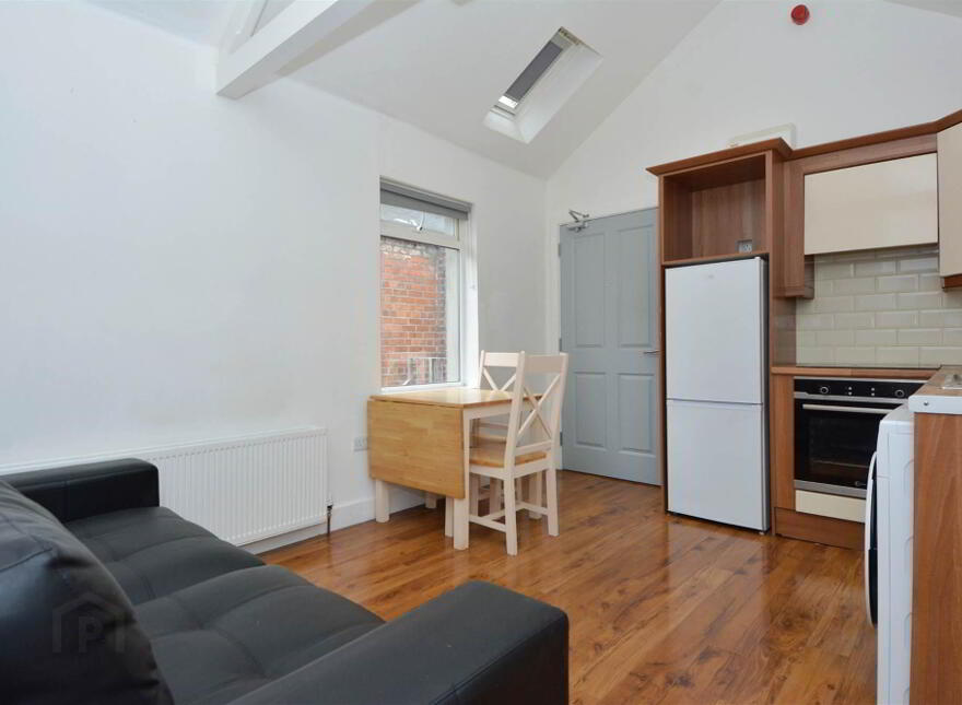 3, 65 Ulsterville Avenue, Belfast, BT9 7AT