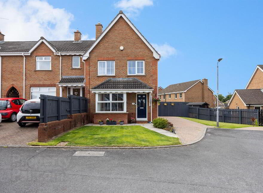 49 Lord Wardens Court, Bangor, BT19 1GJ photo