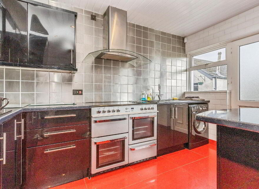 46 Plantation Avenue, Lisburn, BT27 5BL