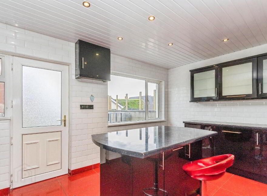 46 Plantation Avenue, Lisburn, BT27 5BL