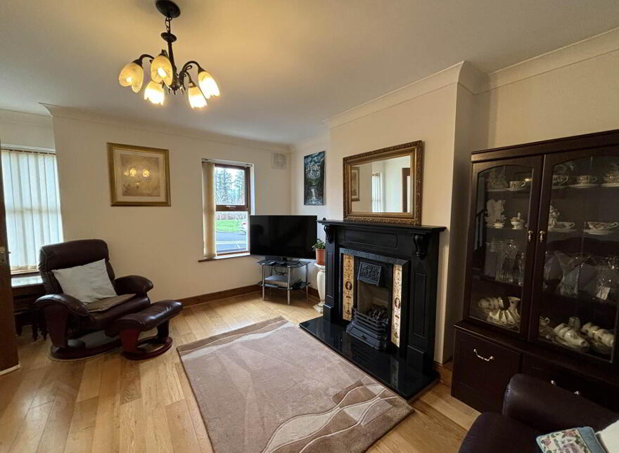 24 Rosehill, Newport