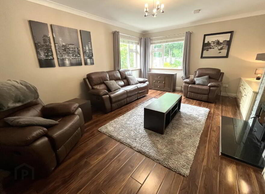 13 Meadow Park, Swinford, F12R972