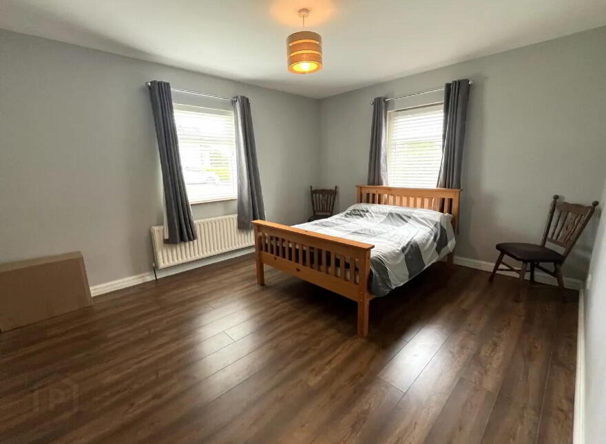 13 Meadow Park, Swinford, F12R972