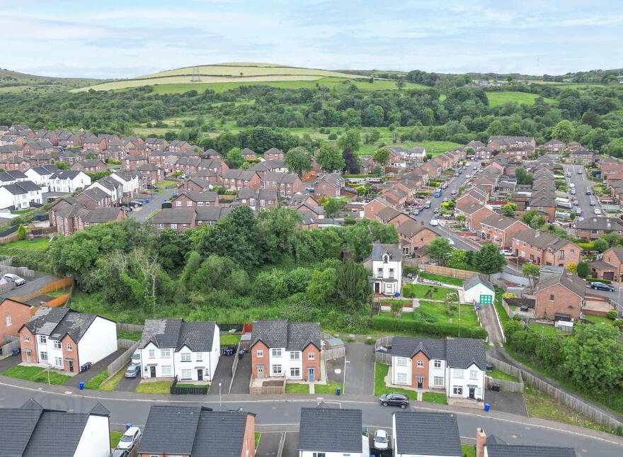 9 Wolfhill Link, Belfast, BT14 8EU