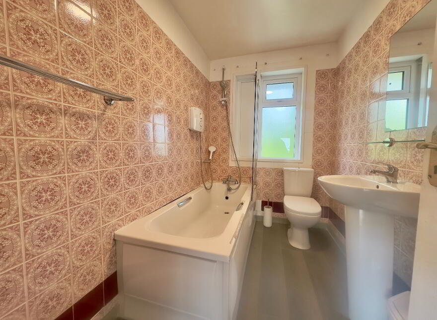 Riverside House, Gortahork, Gortahork, F92P966