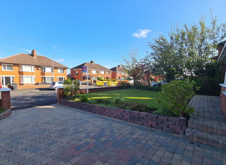 36 Roddens Crescent, Belfast, BT5 7JN