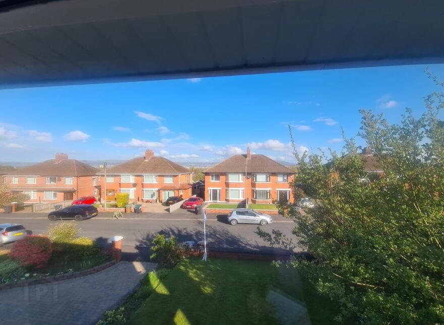 36 Roddens Crescent, Belfast, BT5 7JN
