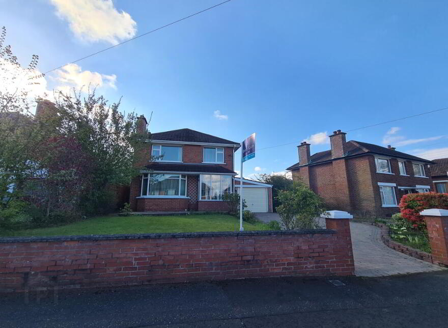 36 Roddens Crescent, Belfast, BT5 7JN
