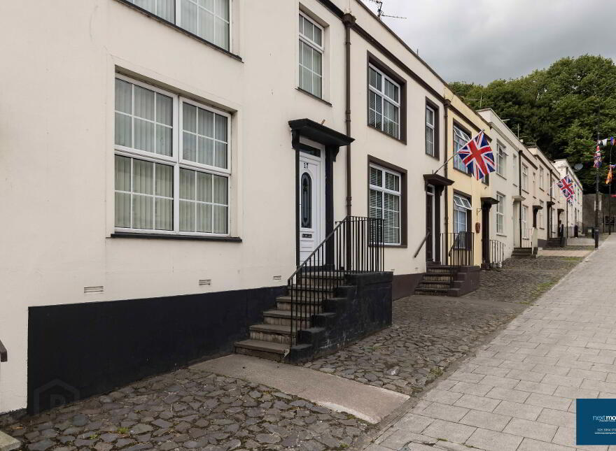 17 The Square, Tandragee, BT62 2AA