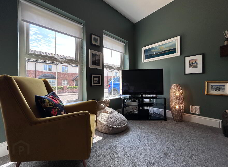 10 Blaris Drive, Lisburn, BT27 5QJ