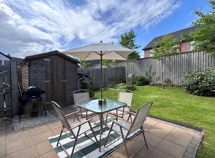 10 Blaris Drive, Lisburn, BT27 5QJ