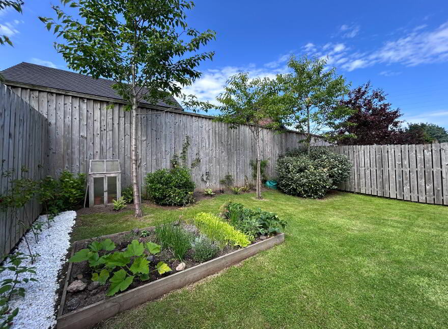 10 Blaris Drive, Lisburn, BT27 5QJ
