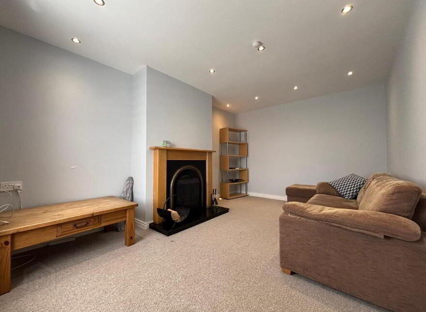 35 Laurel Wood, Lower Ballinderry, Antrim, BT28 2GQ