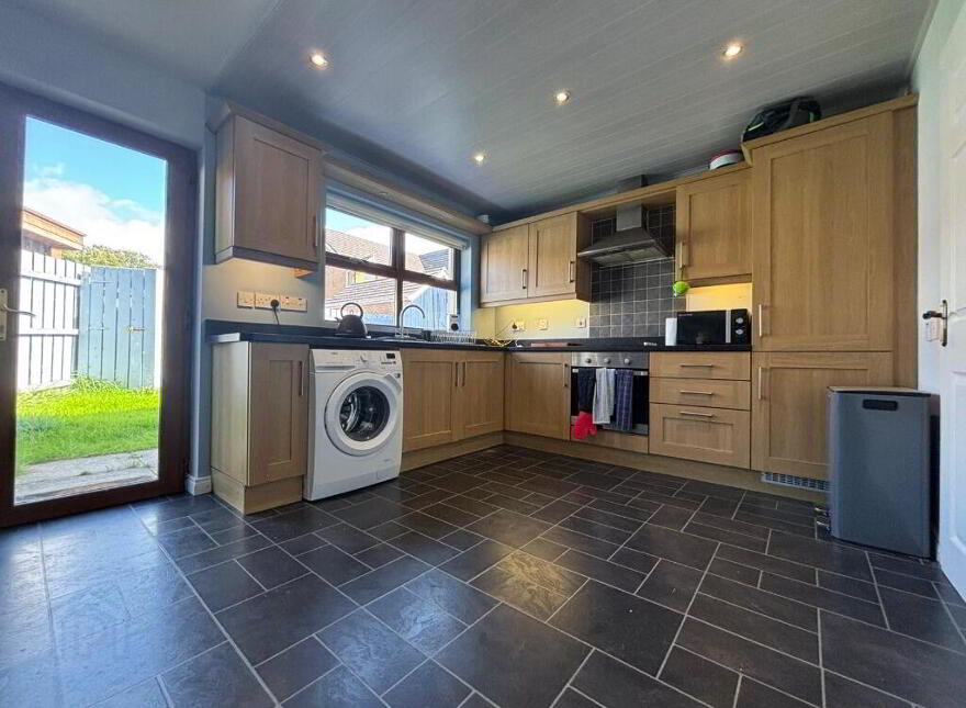 35 Laurel Wood, Lower Ballinderry, Antrim, BT28 2GQ