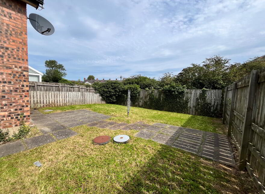 6 Minorca Drive, Carrickfergus, BT38 8WP