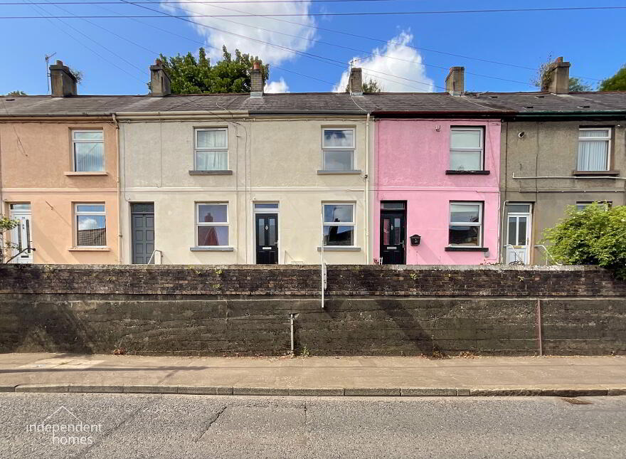25  Bank Road, Larne, BT40 3AJ photo