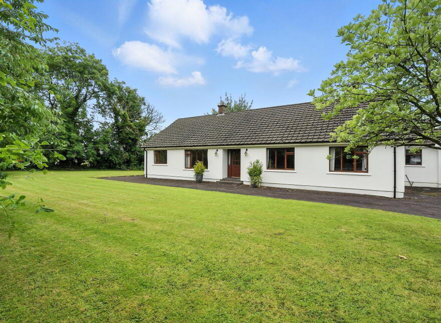 40 Tullywest Road, Crumlin, BT29 4SP